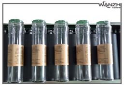 全自動(dòng)臥式圓瓶貼標(biāo)機(jī)_ 高速臥式圓瓶貼標(biāo)機(jī)_東莞市萬(wàn)志自動(dòng)化科技有限公司